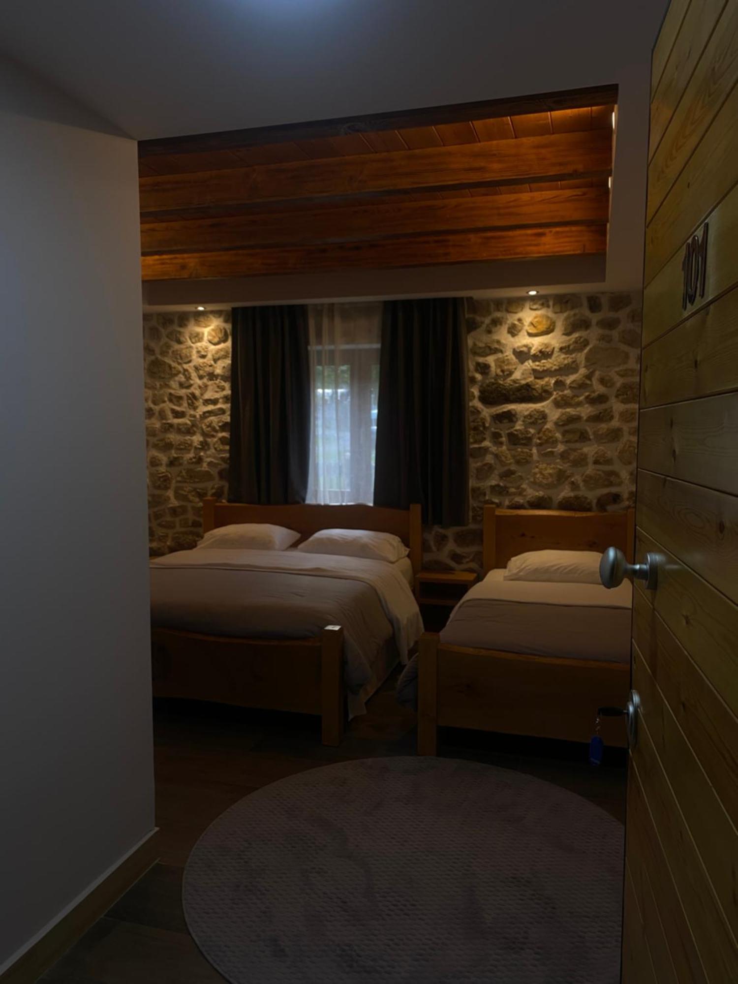 Gegest Hotel Theth Εξωτερικό φωτογραφία
